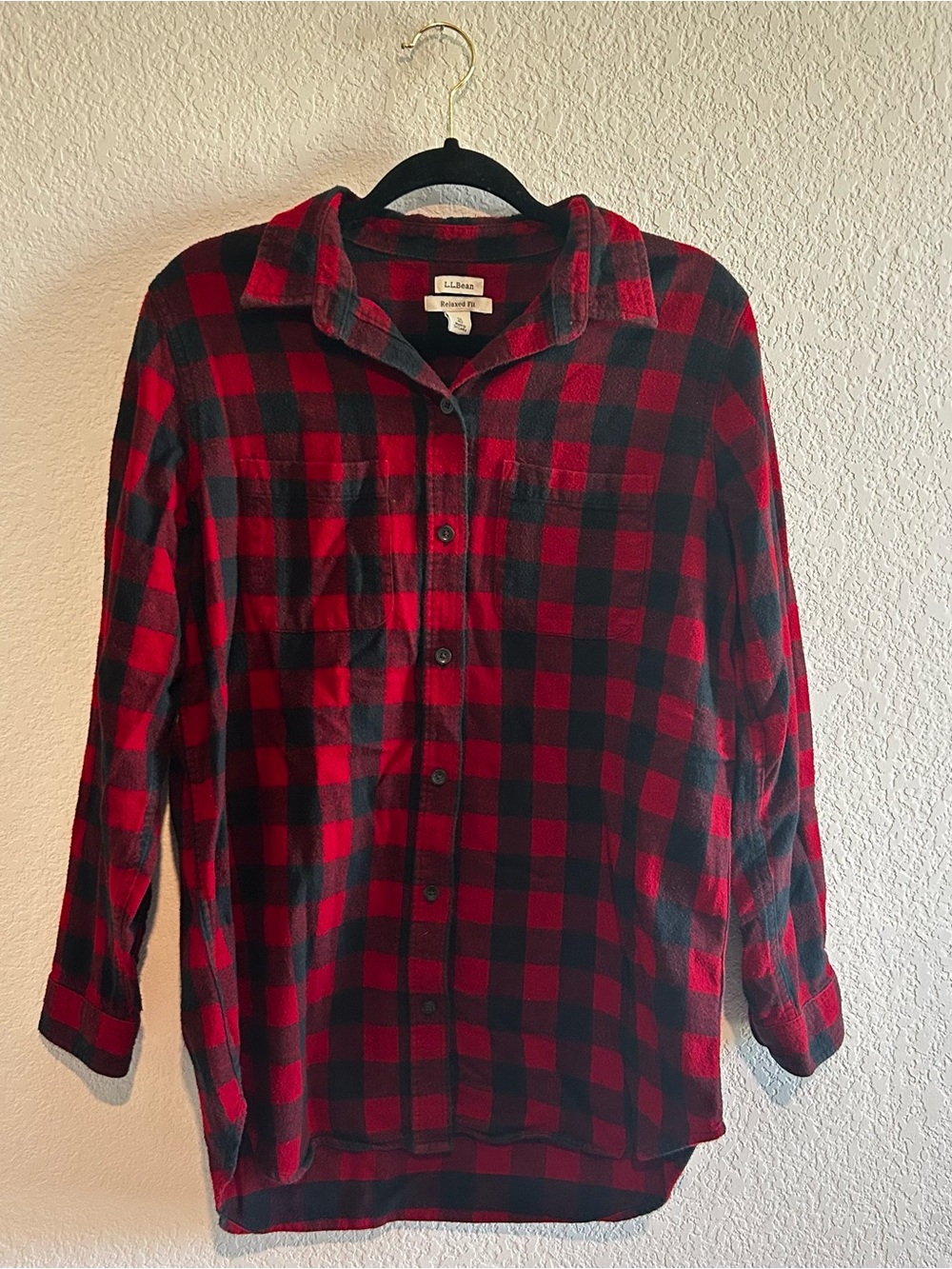 LL Bean Red Black Buffalo Plaid Flannel Medium ButtonUp Shirt Relaxed Fit 508276